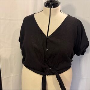 Universal Standard Tropez Tied Linen Crop top